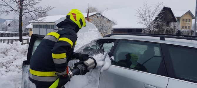 Fahrzeugbrand in Finkenstein