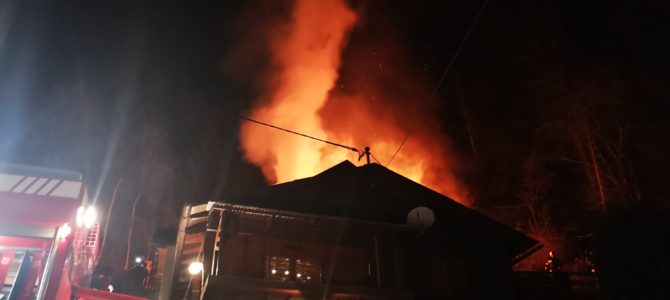 Nebengebäudebrand in Puch