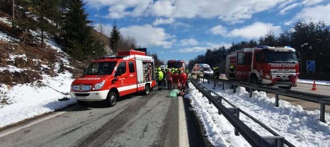 Verkehrsunfall mit Personenschaden auf der A2- Autobahnabfahrt Wernberg Verkehrsunfall mit Personenschaden auf der A2- Autobahnabfahrt Wernberg