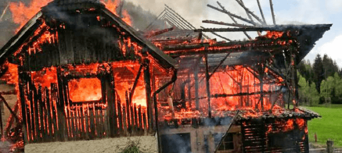 Wirtschaftsgebäudebrand in Arriach-Innerteuchen