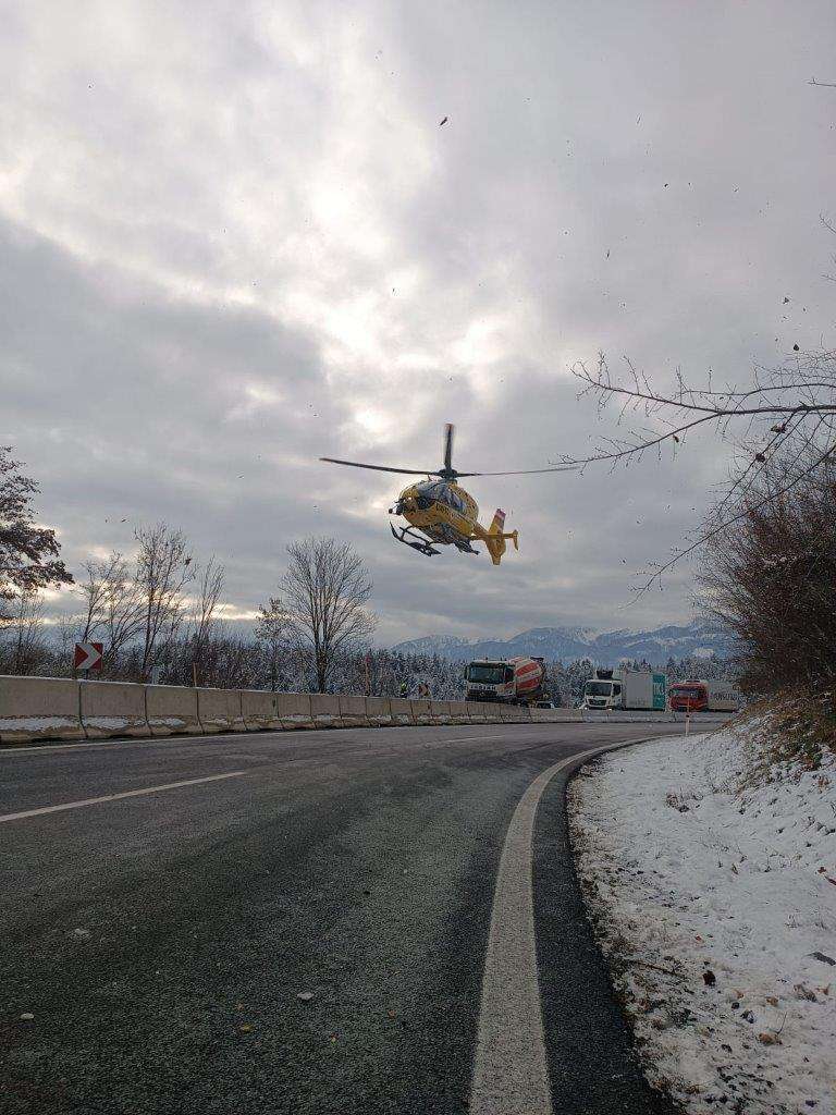 Verkehrsunfall A2 Velden-West