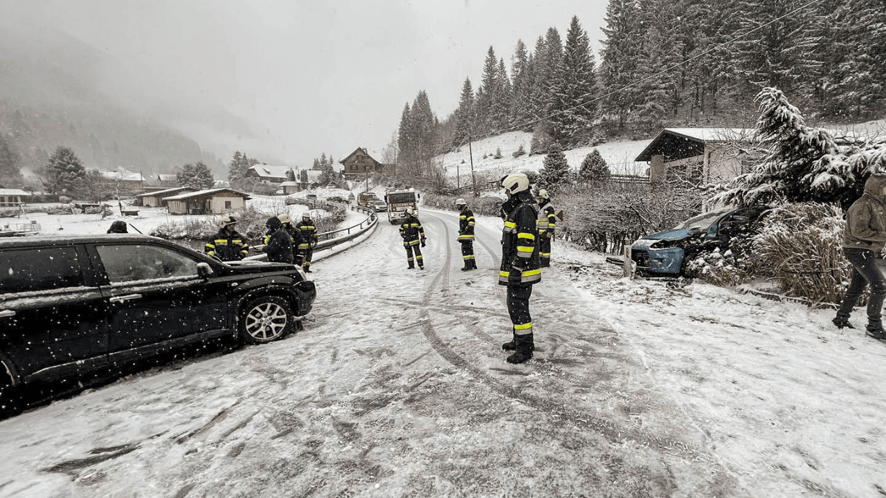 Verkehrsunfall B98 Feld am See