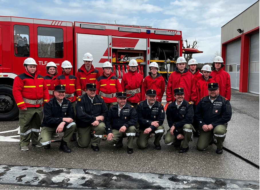 Wissenstest und Wissensspiel der Feuerwehrjugend des Bezirkes Villach-Land