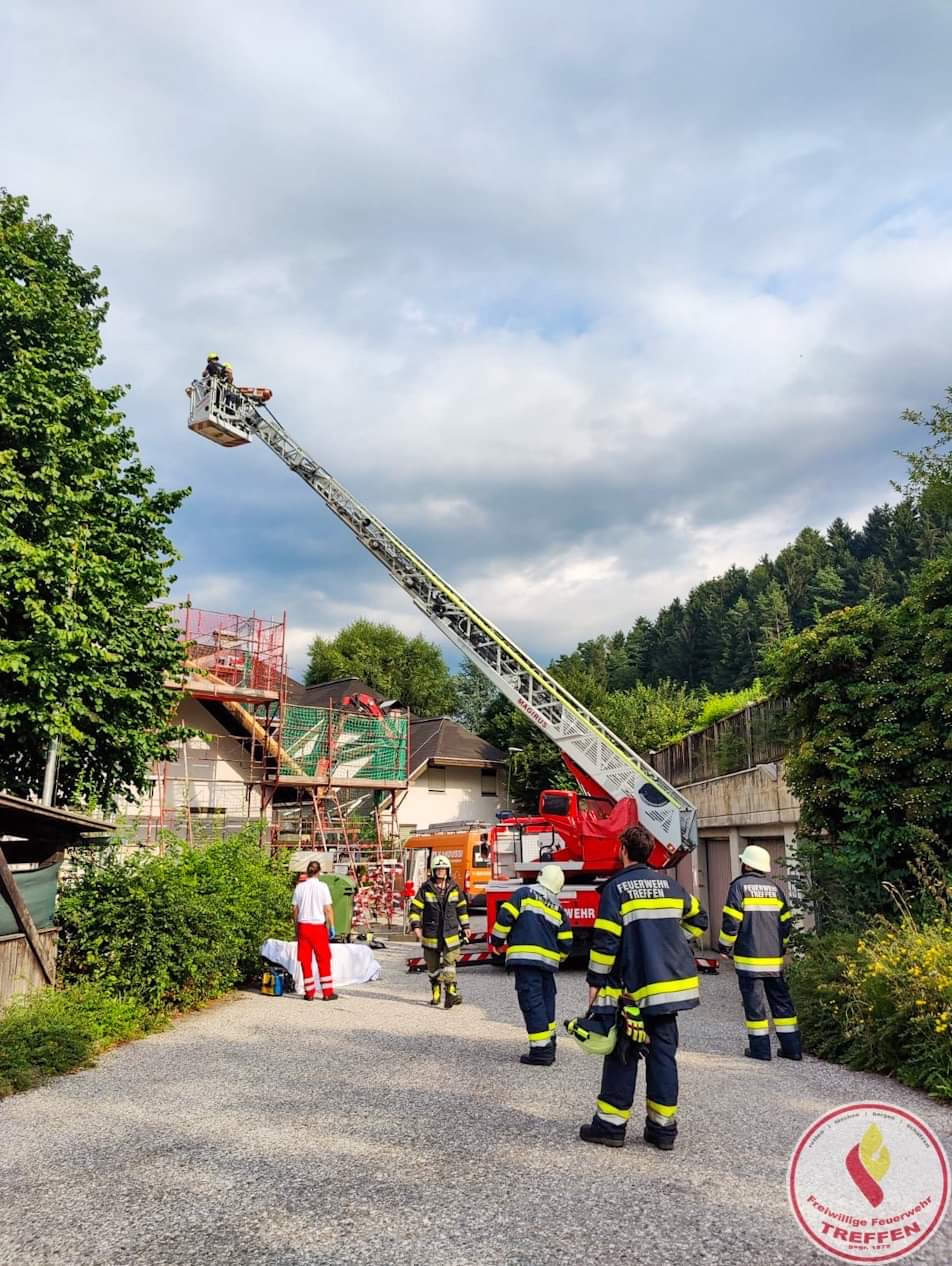 Personenrettung über Drehleiter