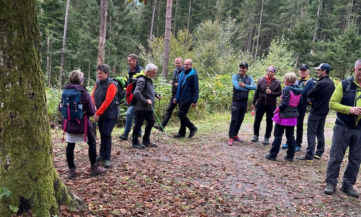 Bezirkswandertag in Rosegg