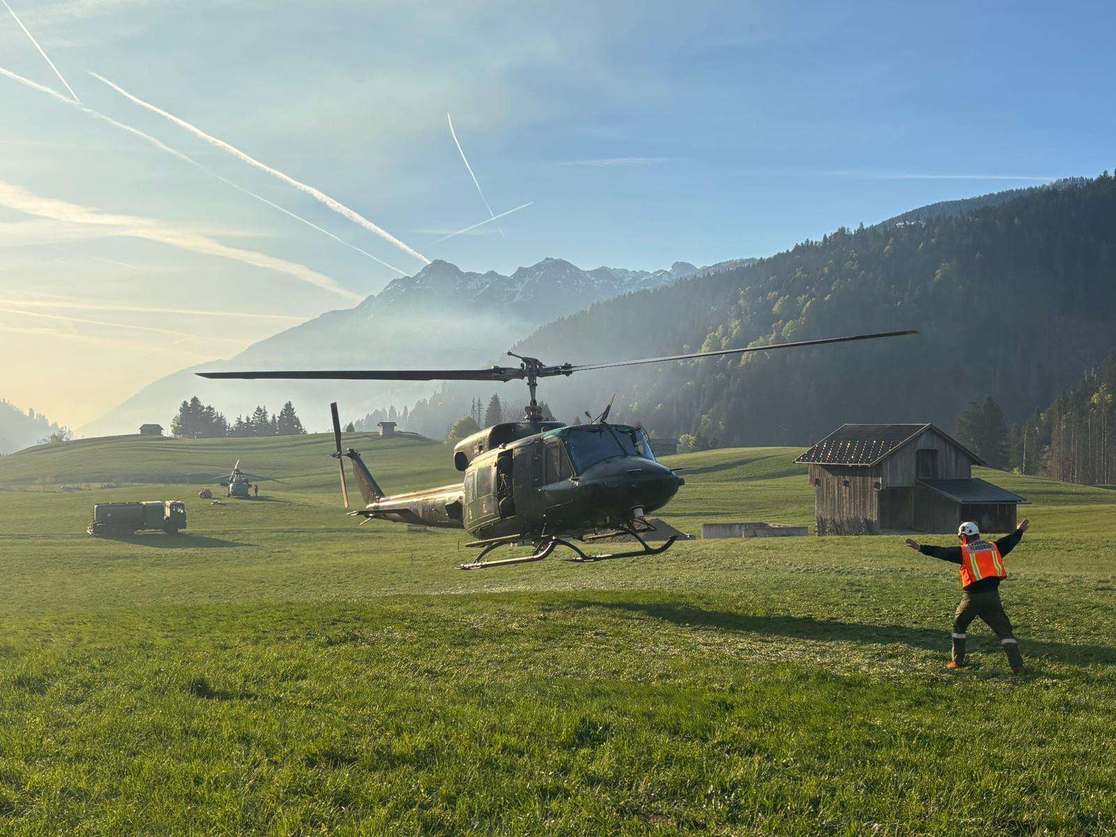 Flughelfer des Bezirks Villach Land bei Waldbrand im Lesachtal im Einsatz