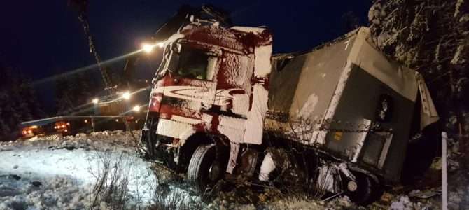 LKW – Bergung auf der A2 Südautobahn, Fahrtrichtung Villach