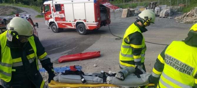Übung Verkehrsunfall in Arnoldstein