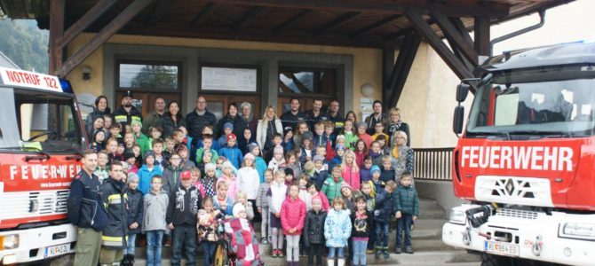 Feuerwehr besucht die VS Nötsch