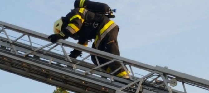 Übung zum Thema „Dachgeschossbrand“